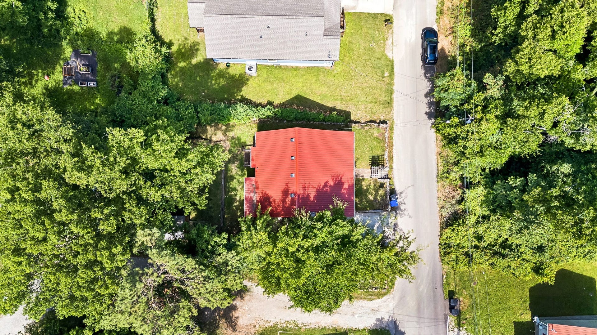 517 W 5th St, Columbia, TN 38401 517 W 5th St, Columbia, TN 38401
