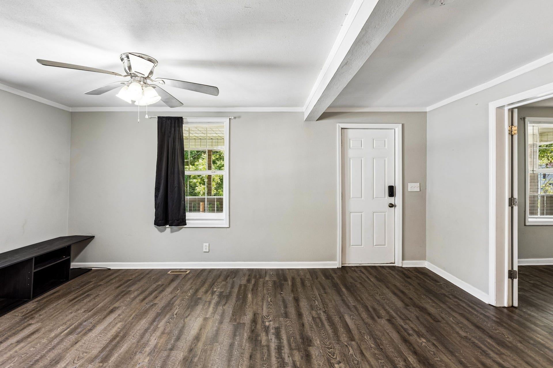 517 W 5th St, Columbia, TN 38401 517 W 5th St, Columbia, TN 38401