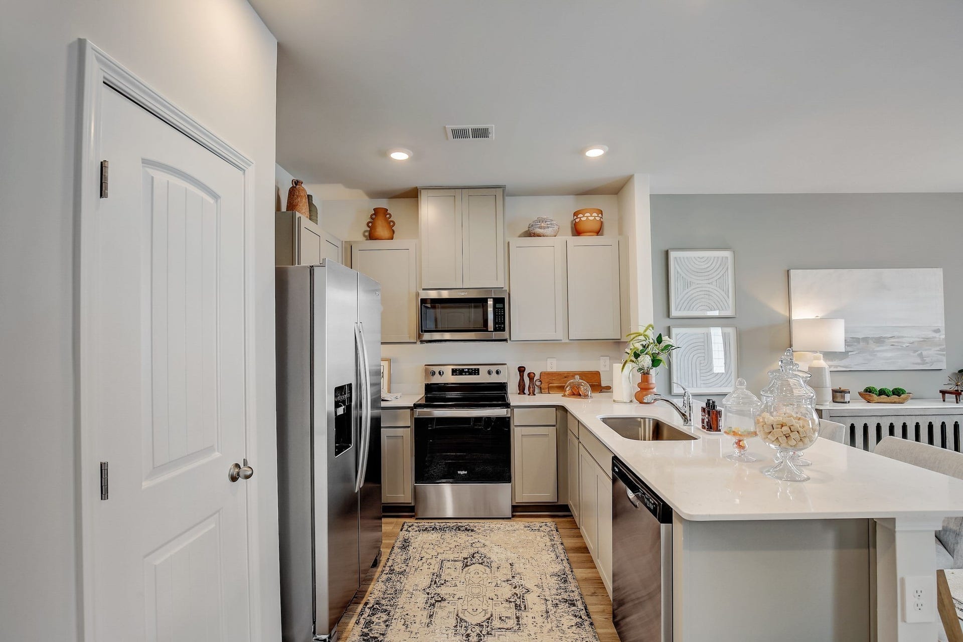 1456 Lexington Way, Lewisburg, TN 37091 Photos are of our model home. Some decorator items are not included.
