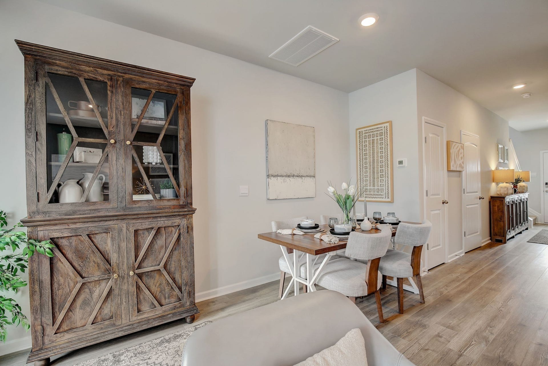 1456 Lexington Way, Lewisburg, TN 37091 Photos are of our model home. Some decorator items are not included.