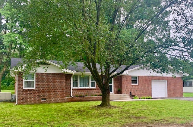 1200 Bond St, Manchester, TN 37355 1200 Bond St, Manchester, TN 37355