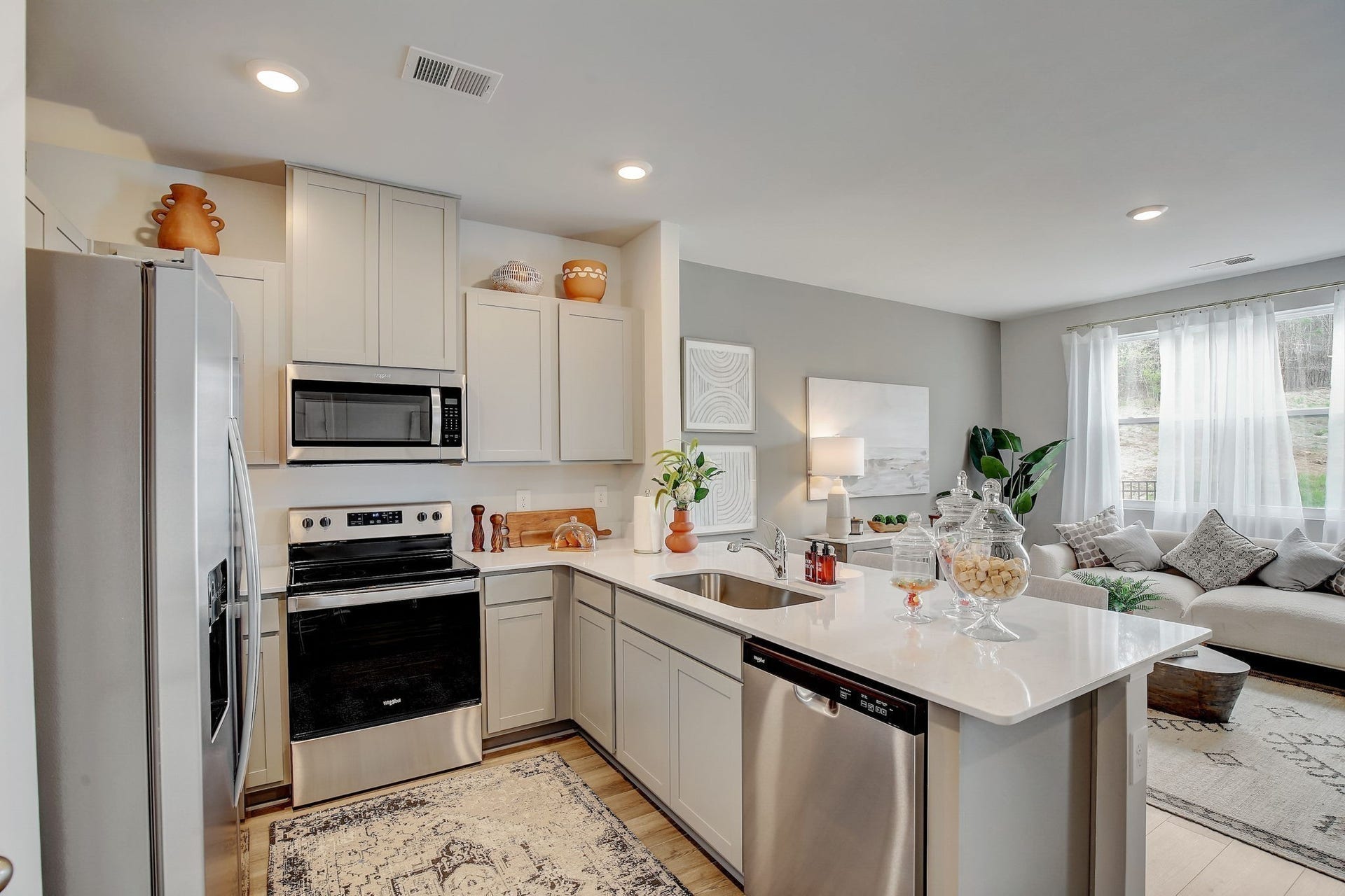 1447 Lexington Way, Lewisburg, TN 37091 Photos are of our model home. Some decorator items are not included.