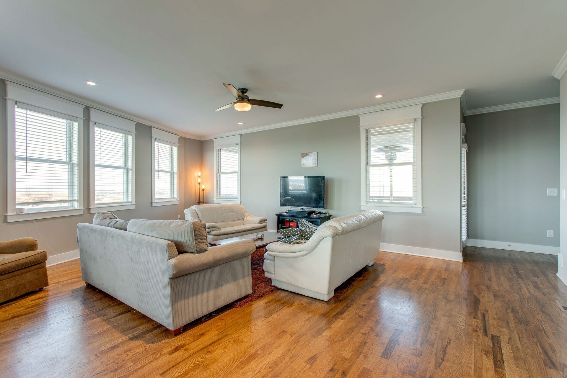 446 37th Ave N, Nashville, TN 37209 446 37th Ave N, Nashville, TN 37209