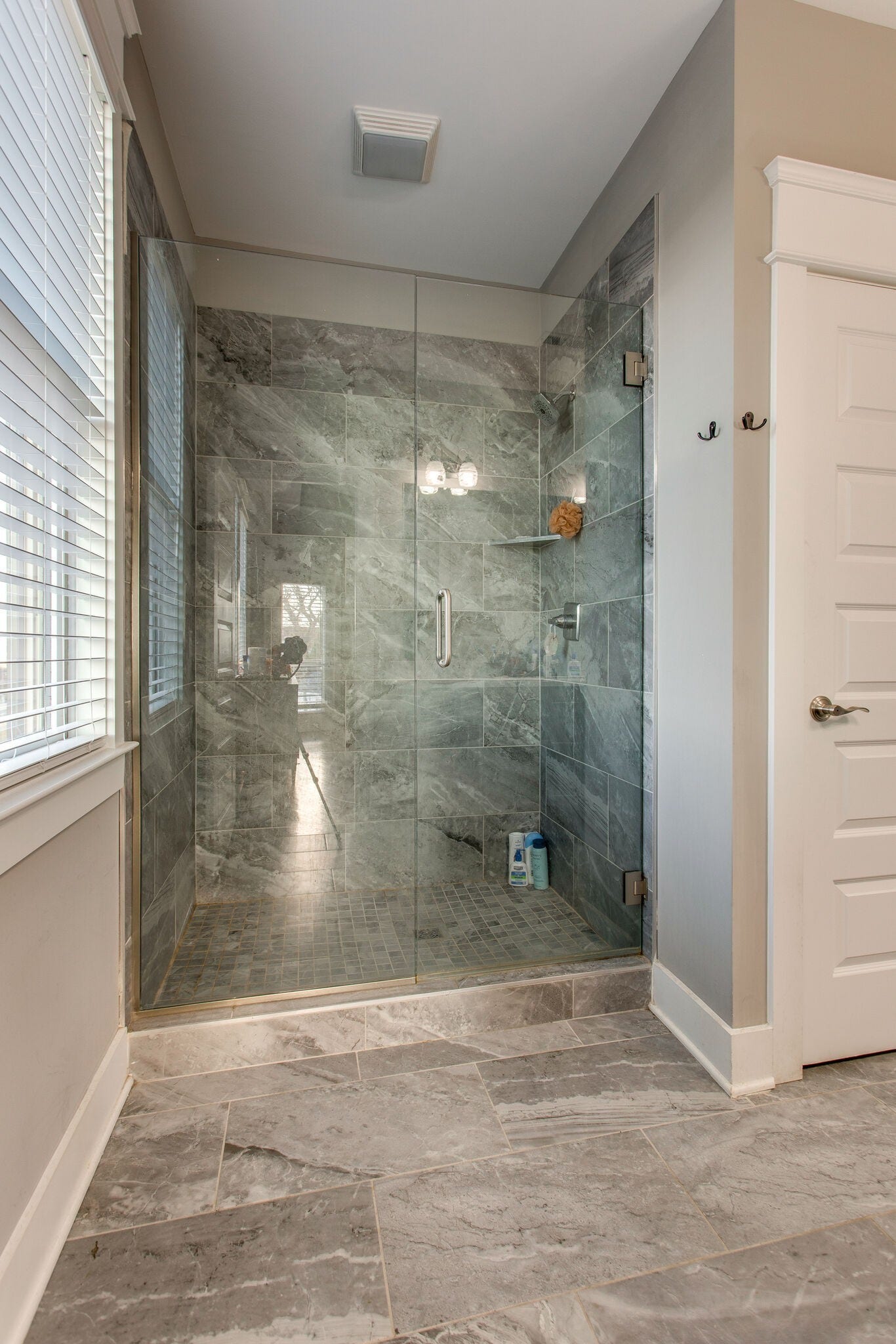 446 37th Ave N, Nashville, TN 37209 446 37th Ave N, Nashville, TN 37209