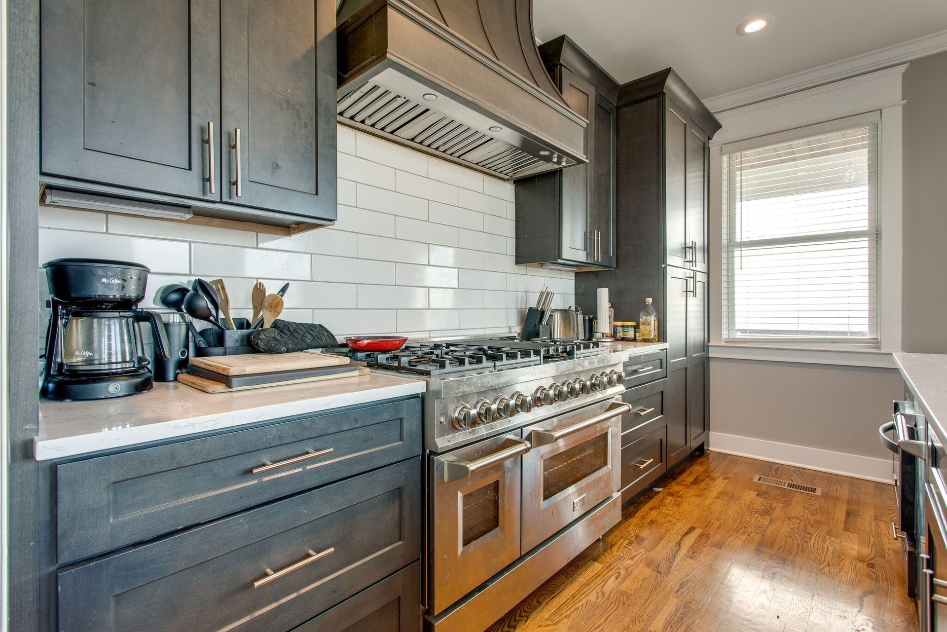 446 37th Ave N, Nashville, TN 37209 446 37th Ave N, Nashville, TN 37209