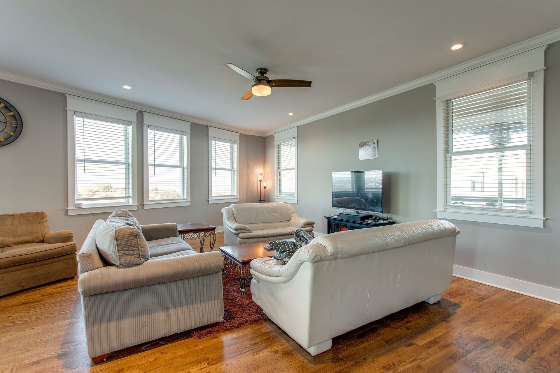 446 37th Ave N, Nashville, TN 37209 446 37th Ave N, Nashville, TN 37209