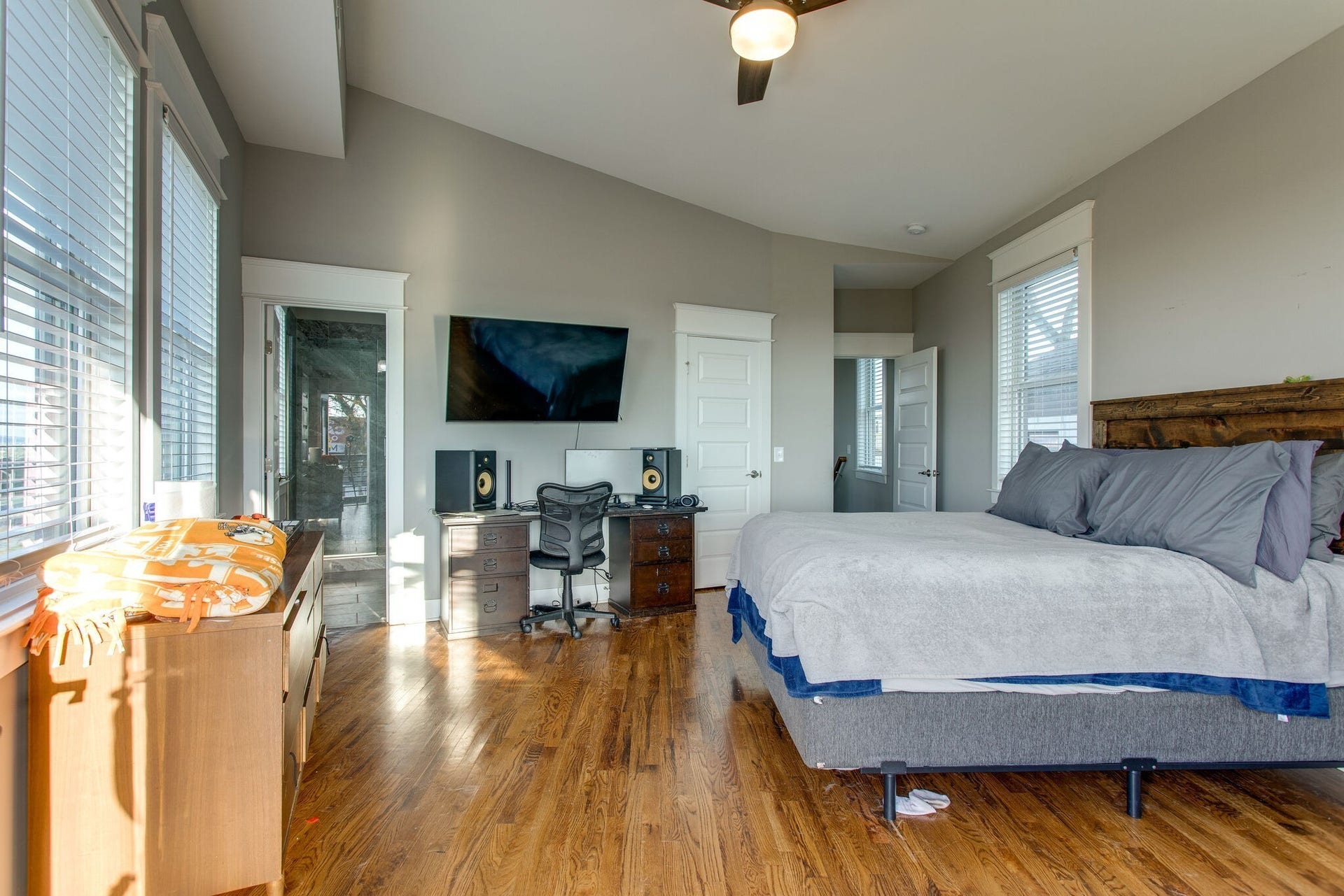 446 37th Ave N, Nashville, TN 37209 446 37th Ave N, Nashville, TN 37209