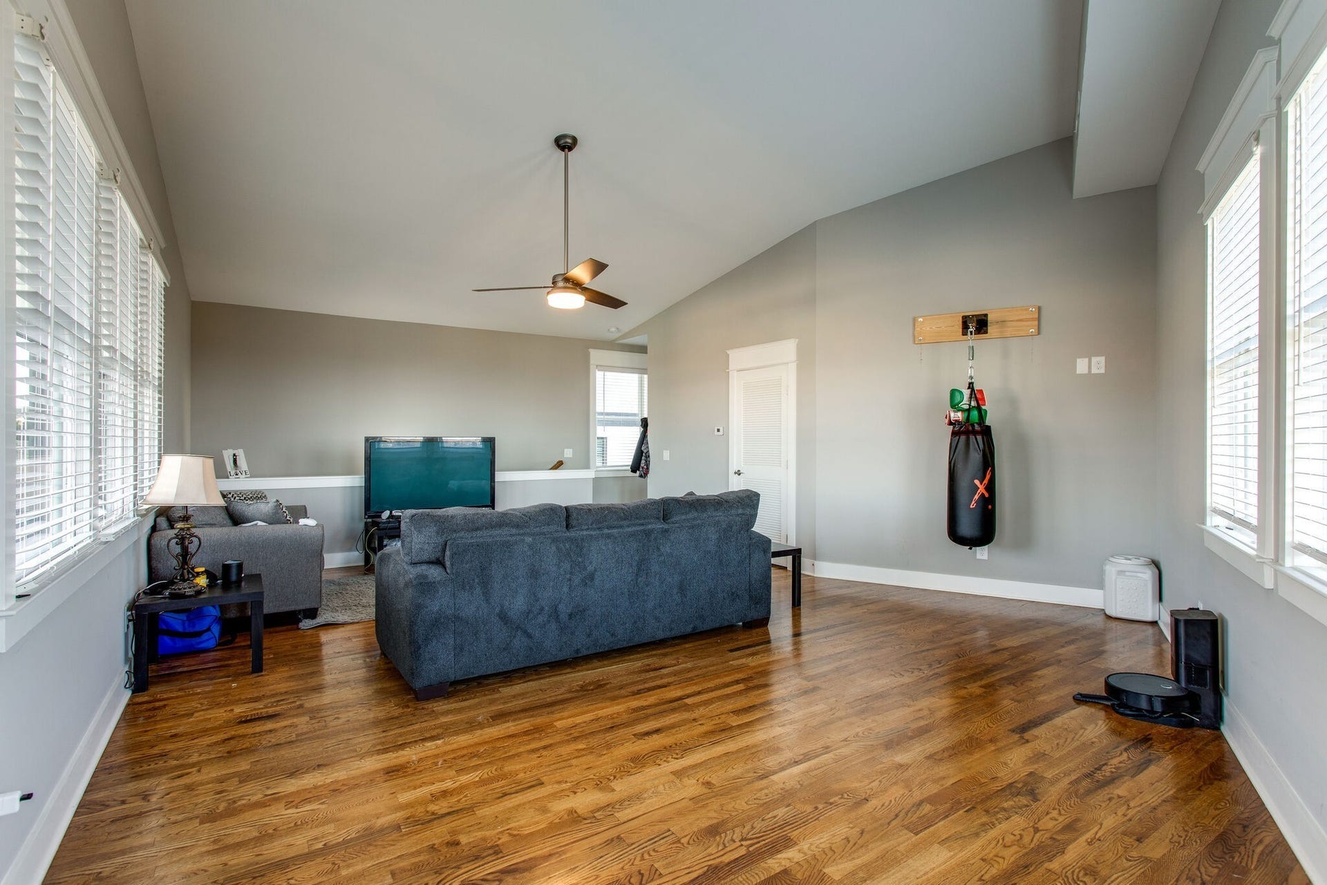 446 37th Ave N, Nashville, TN 37209 446 37th Ave N, Nashville, TN 37209