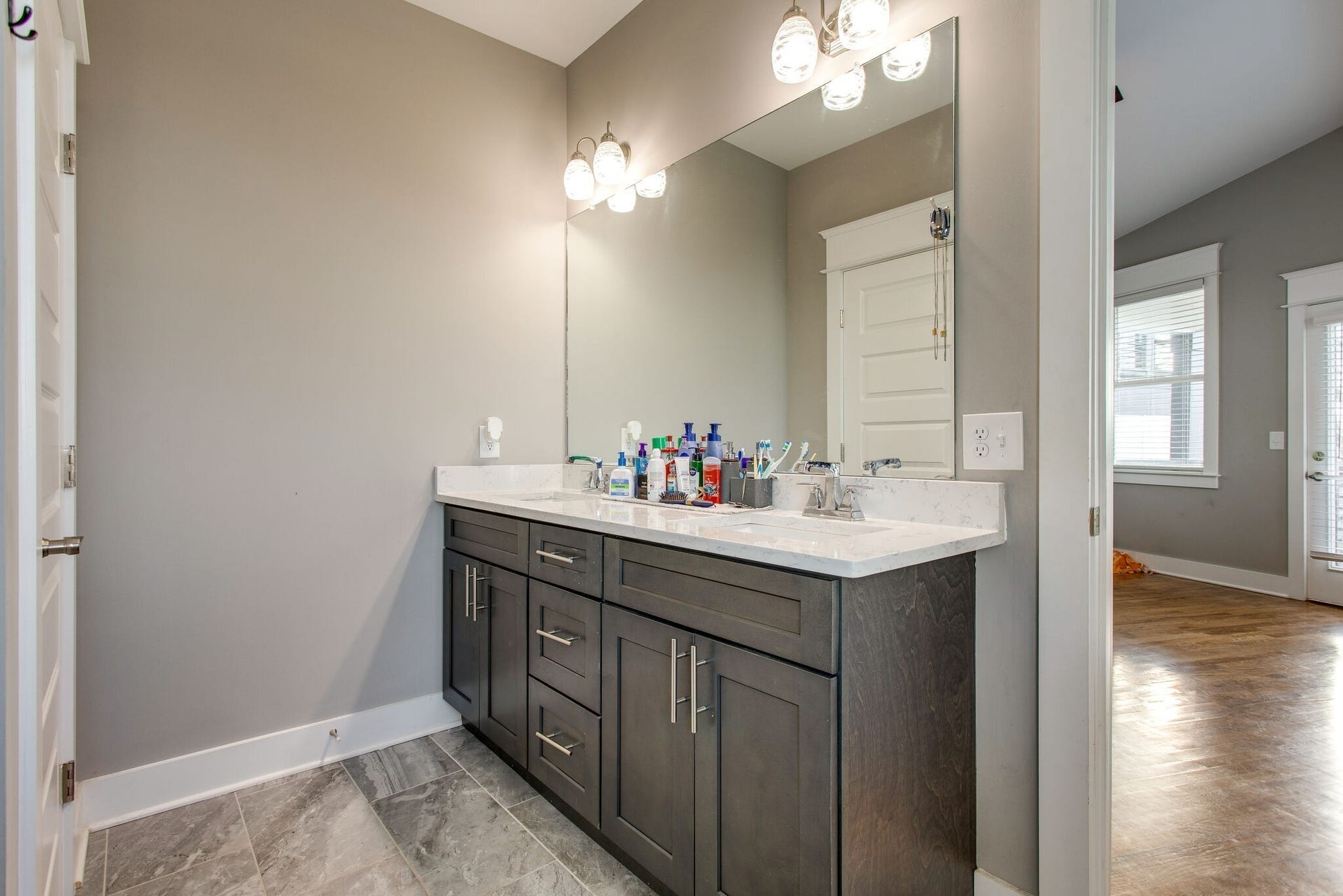 446 37th Ave N, Nashville, TN 37209 446 37th Ave N, Nashville, TN 37209