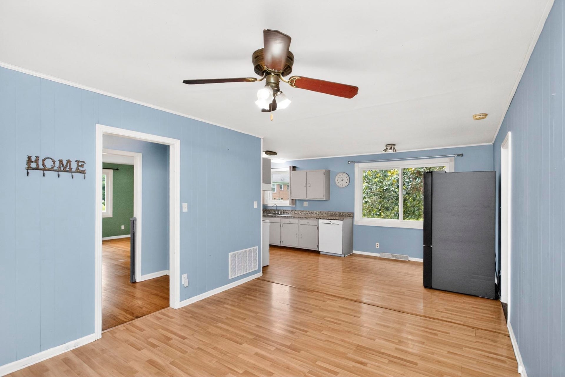 921 Azalea Dr, Columbia, TN 38401 921 Azalea Dr, Columbia, TN 38401