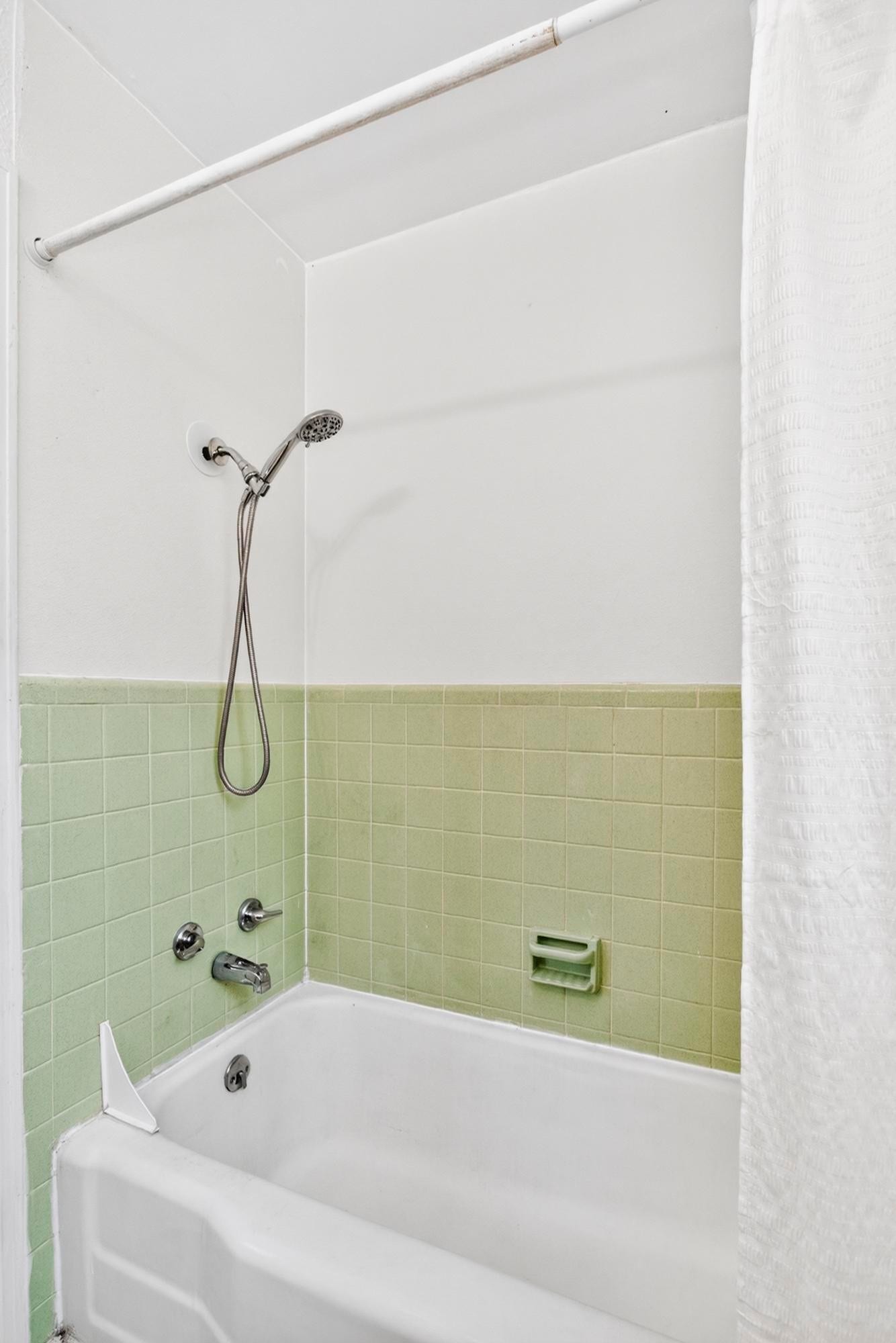 921 Azalea Dr, Columbia, TN 38401 921 Azalea Dr, Columbia, TN 38401