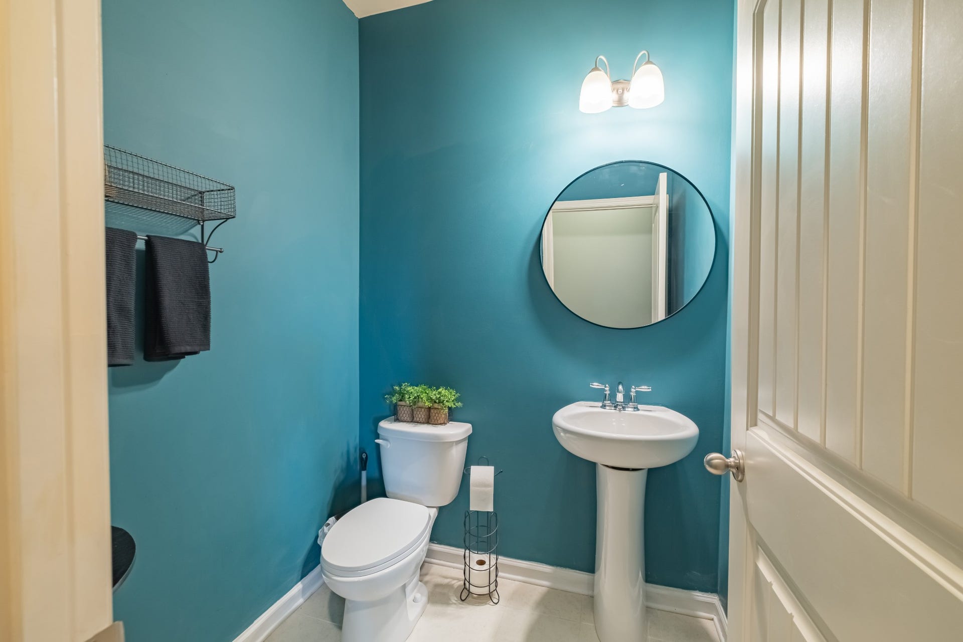 3637 Genoa Dr, Murfreesboro, TN 37128 Half Bath