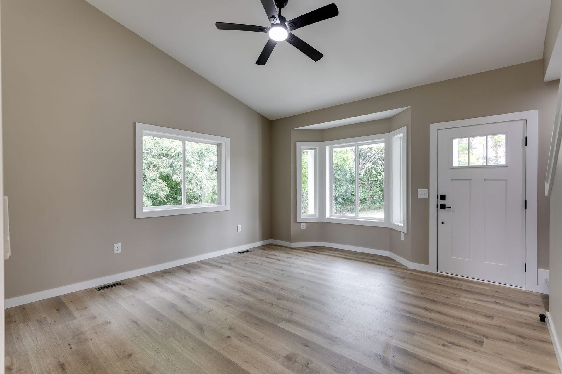 9408 Elk Ridge Rd, Mount Pleasant, TN 38474 9408 Elk Ridge Rd, Mount Pleasant, TN 38474