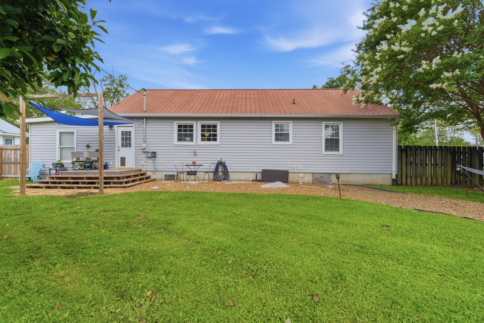 603 Johnson St, Manchester, TN 37355 603 Johnson St, Manchester, TN 37355