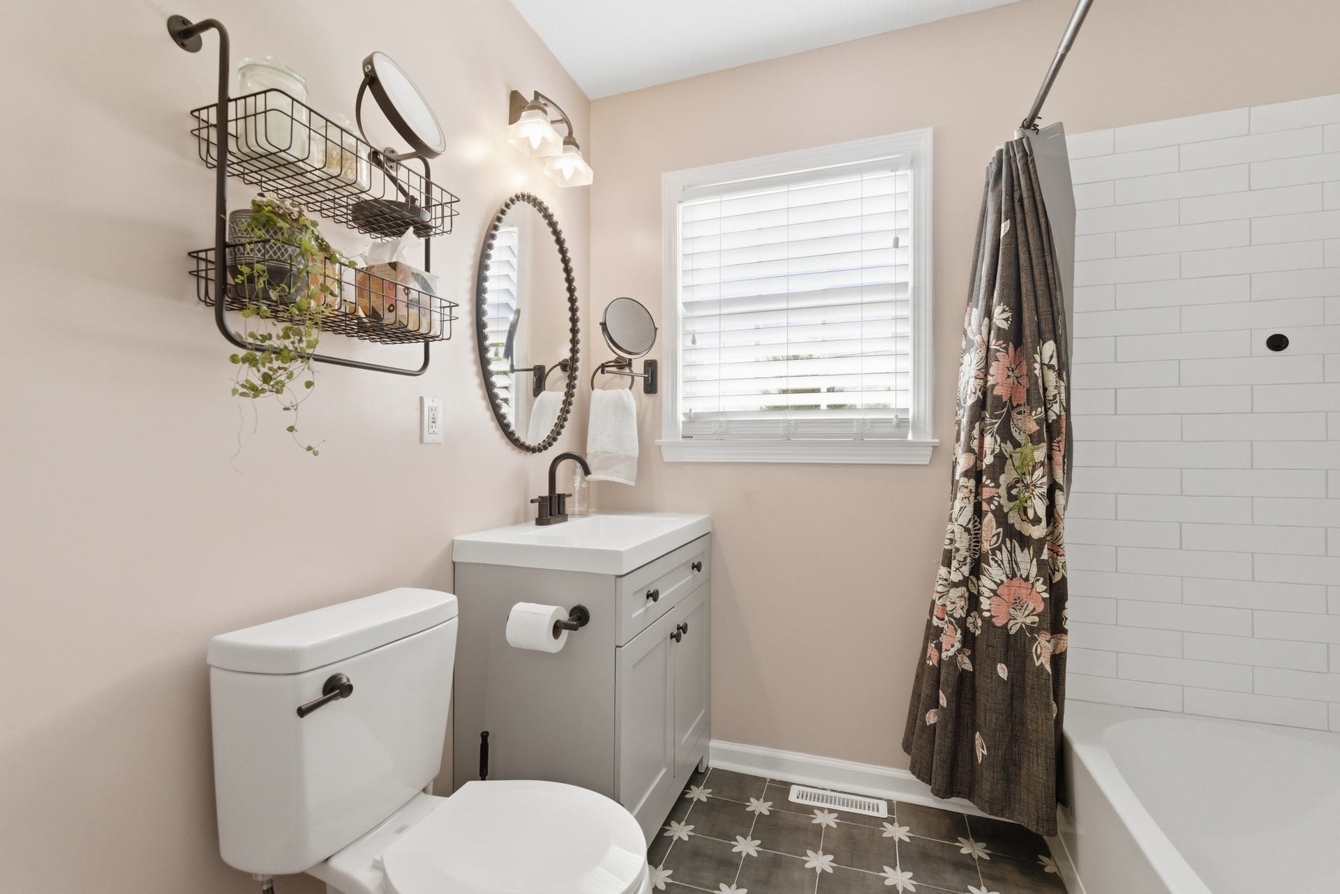 603 Johnson St, Manchester, TN 37355 603 Johnson St, Manchester, TN 37355
