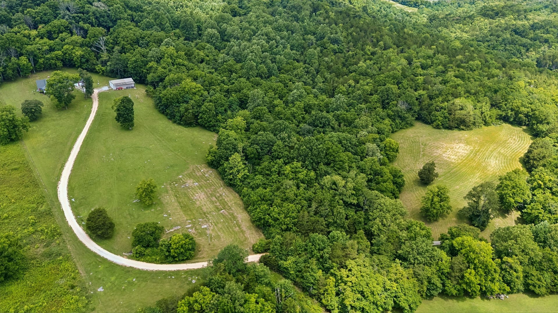 2865 Spring Place Rd, Belfast, TN 37019 2865 Spring Place Rd, Belfast, TN 37019