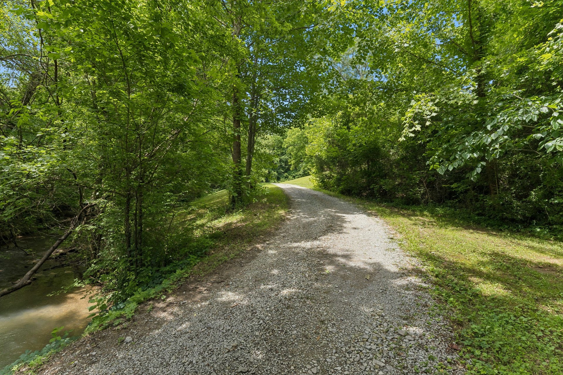 2865 Spring Place Rd, Belfast, TN 37019 2865 Spring Place Rd, Belfast, TN 37019