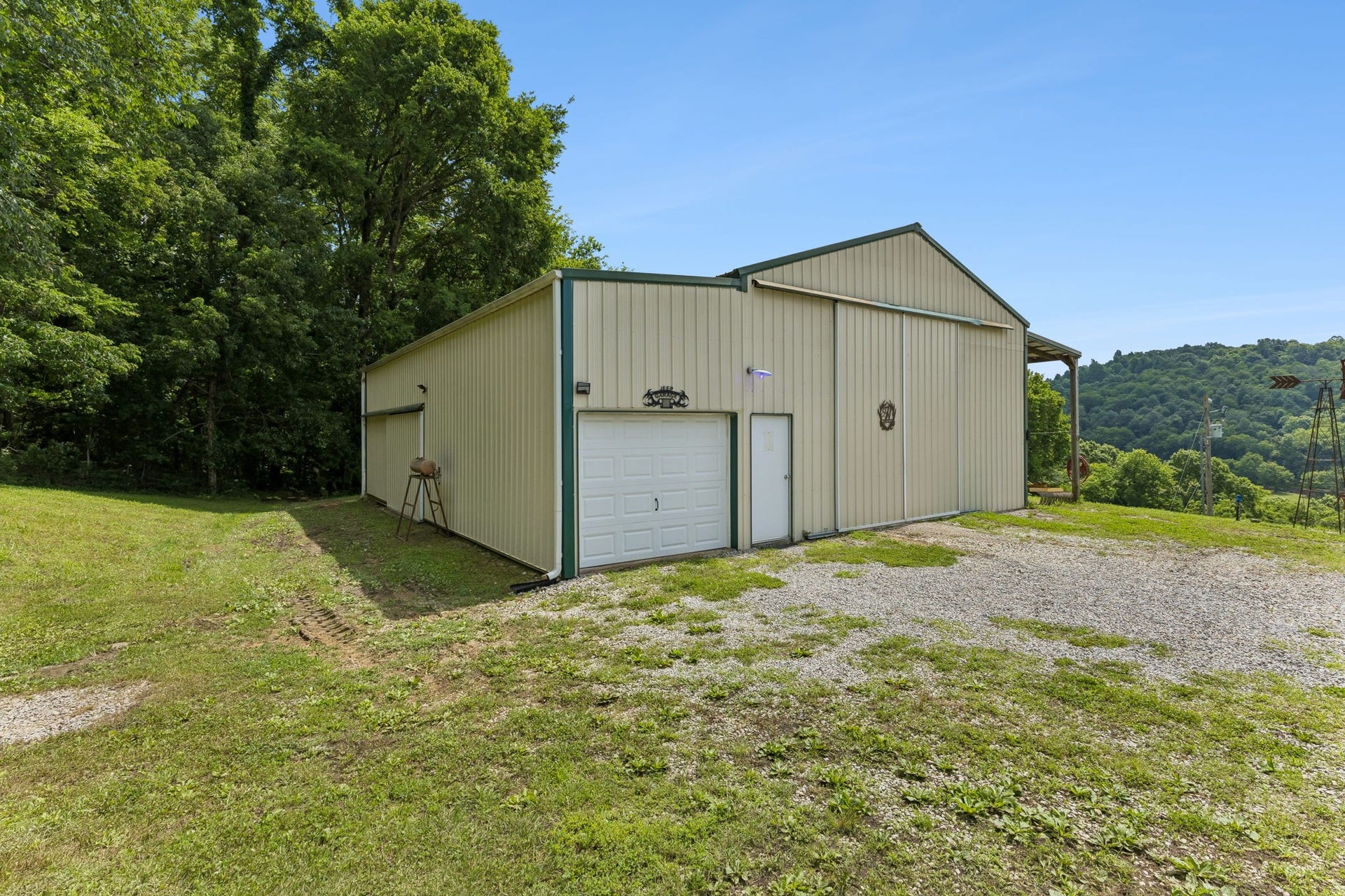 2865 Spring Place Rd, Belfast, TN 37019 2865 Spring Place Rd, Belfast, TN 37019