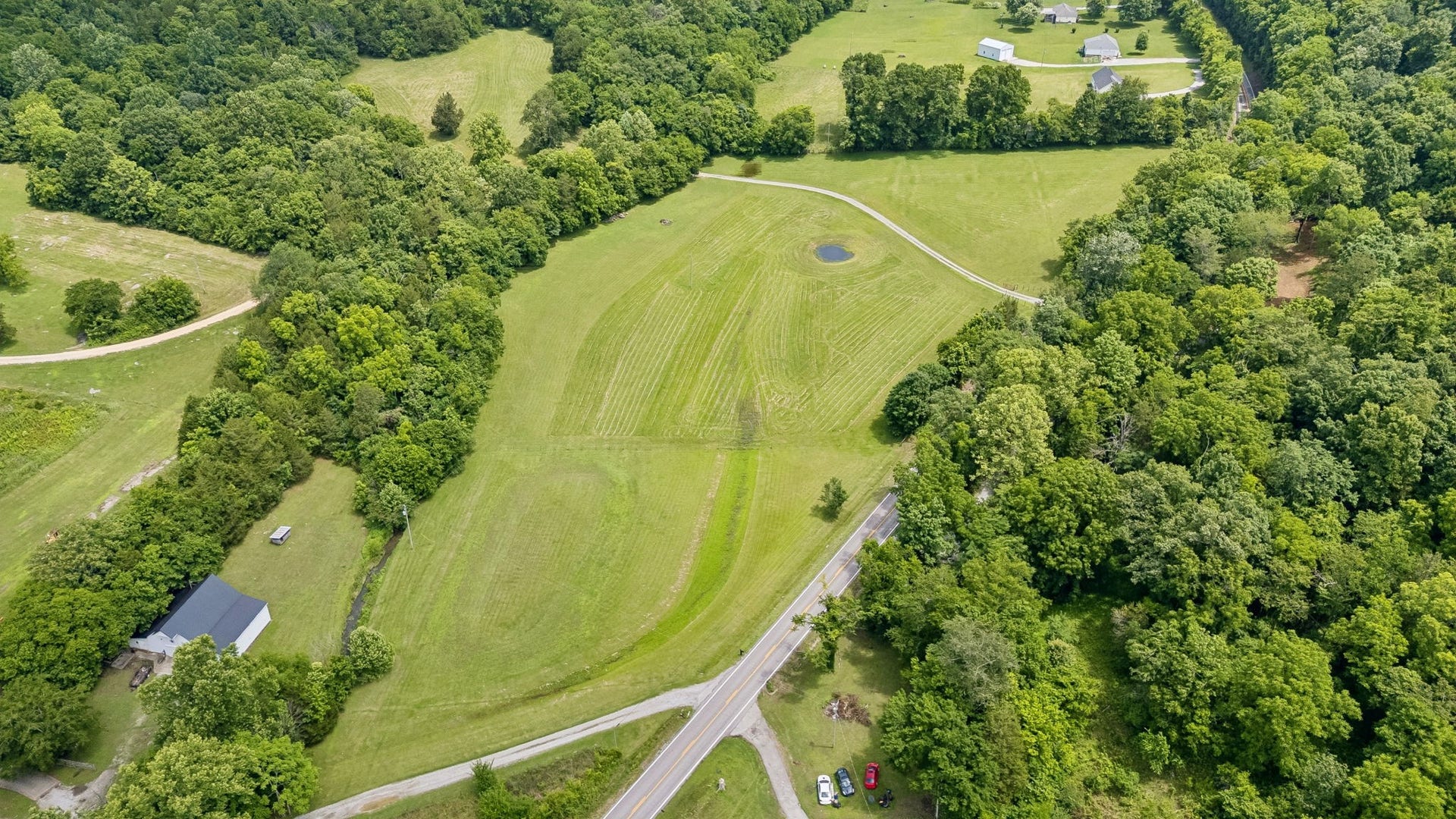2865 Spring Place Rd, Belfast, TN 37019 2865 Spring Place Rd, Belfast, TN 37019