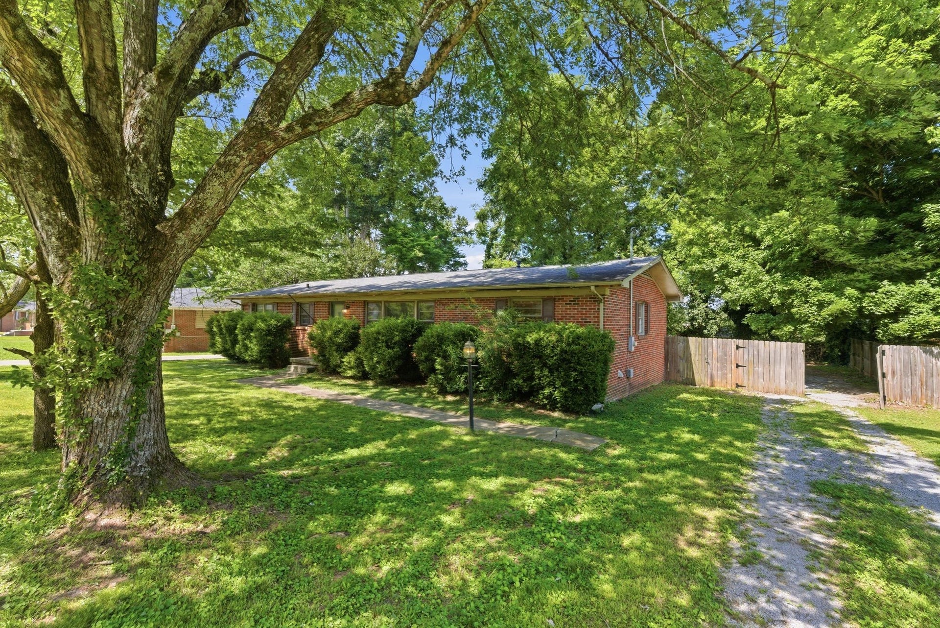 106 Burrum Dr, Shelbyville, TN 37160 106 Burrum Dr, Shelbyville, TN 37160