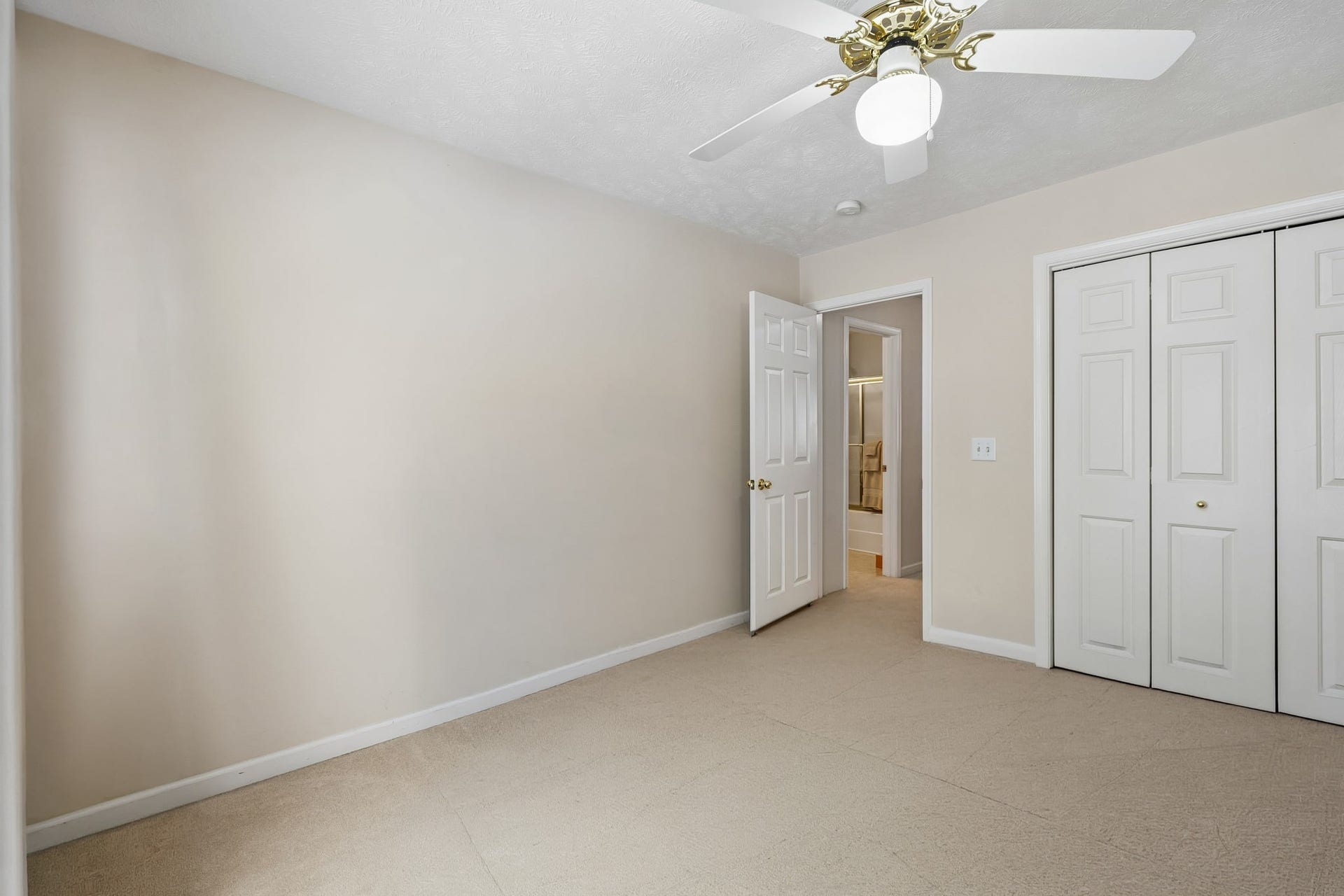 2030 Nashboro Blvd, Nashville, TN 37217 Enhanced/Virtually Staged Photo