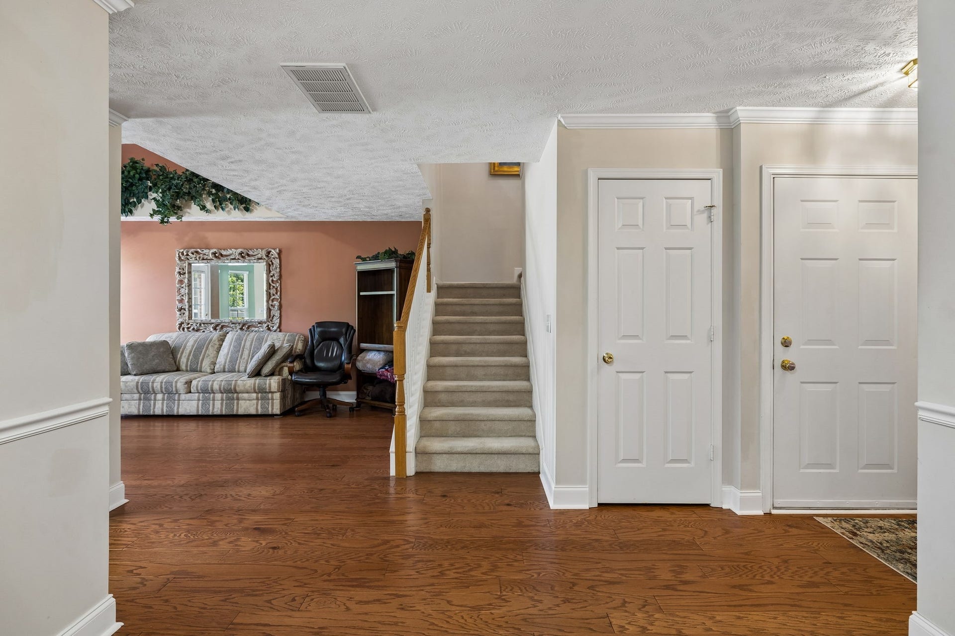 2030 Nashboro Blvd, Nashville, TN 37217 Stairs to 2nd Floor