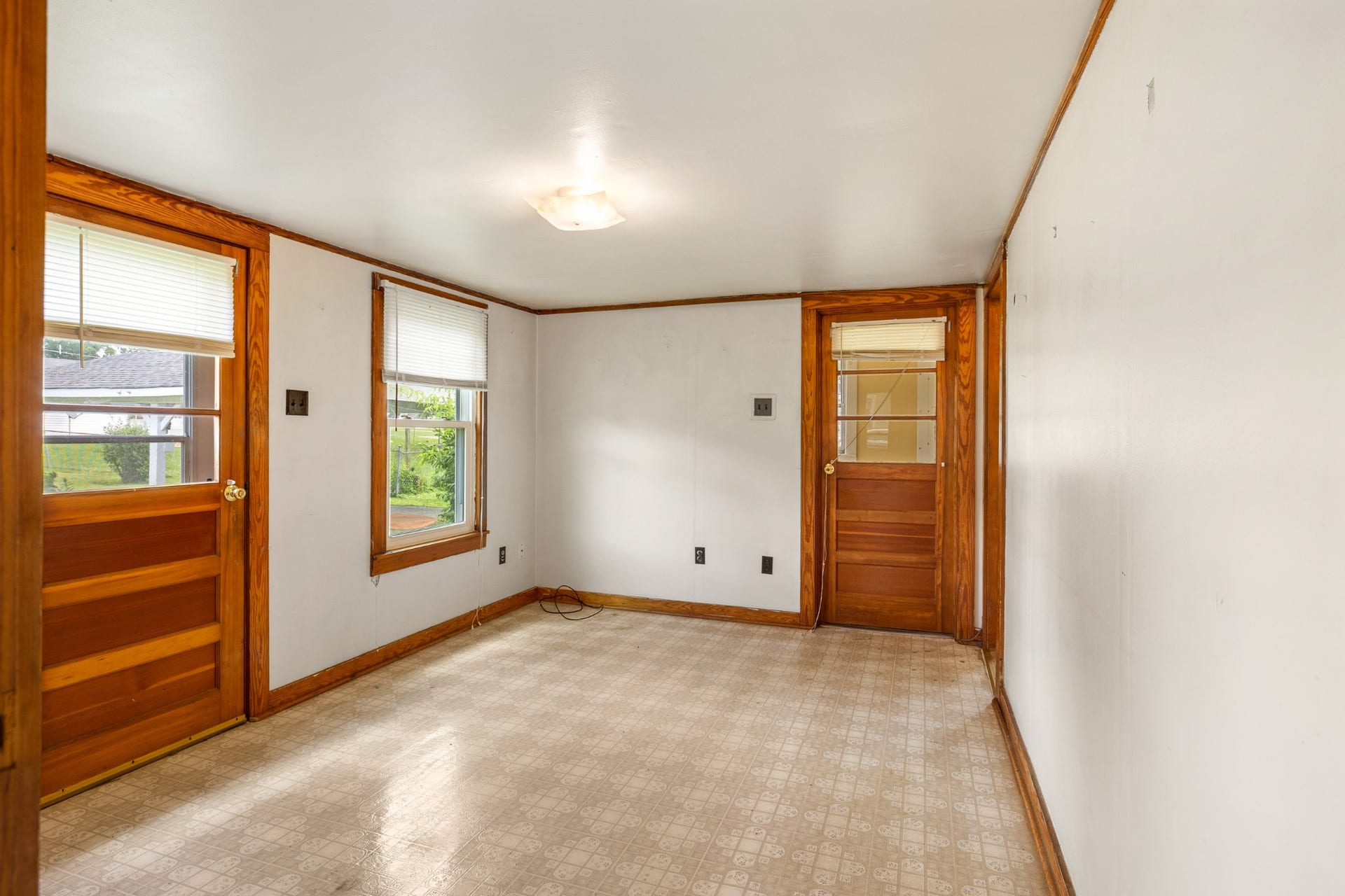 1824 Harriet St, Lewisburg, TN 37091 Large Bonus Room