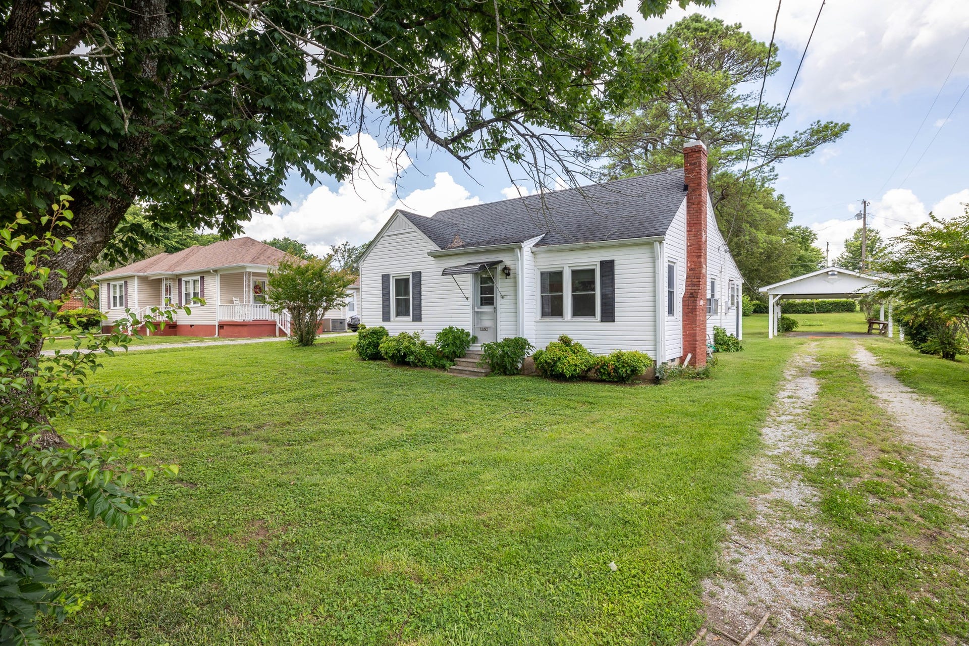 1824 Harriet St, Lewisburg, TN 37091 Welcome home to 1824 Harriet Street.