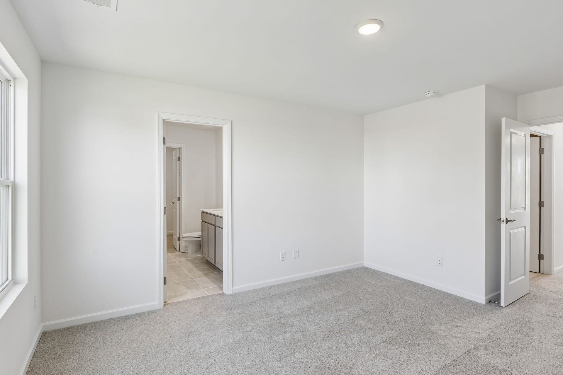 4016 Sadie St, Columbia, TN 38401