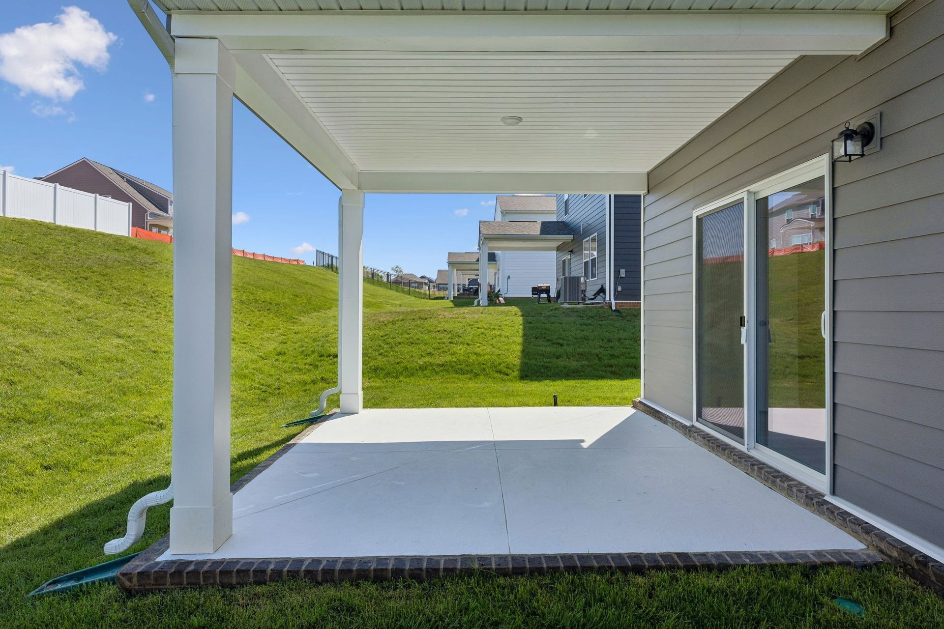 4016 Sadie St, Columbia, TN 38401