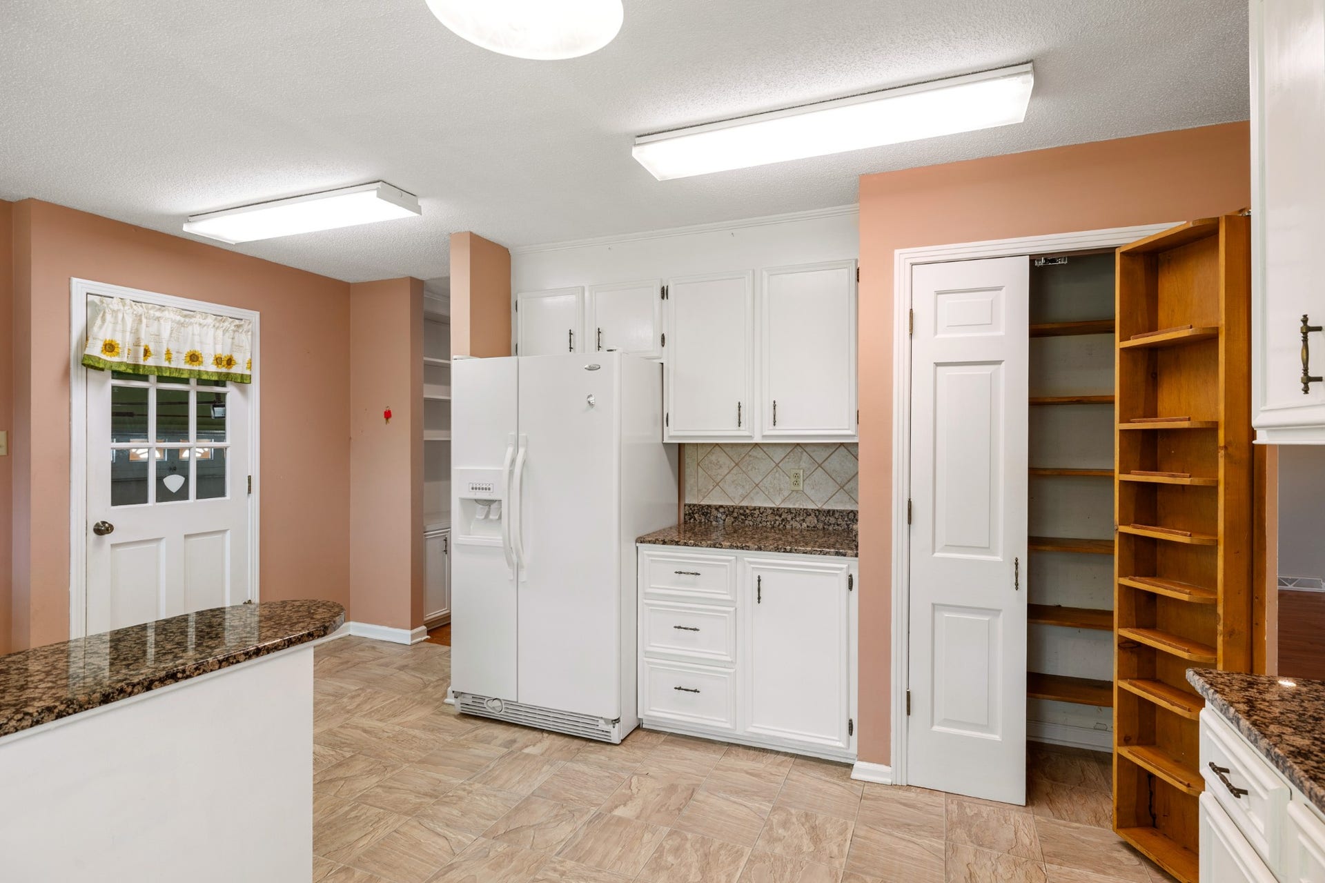 1301 White Dr, Lewisburg, TN 37091 1301 White Dr, Lewisburg, TN 37091