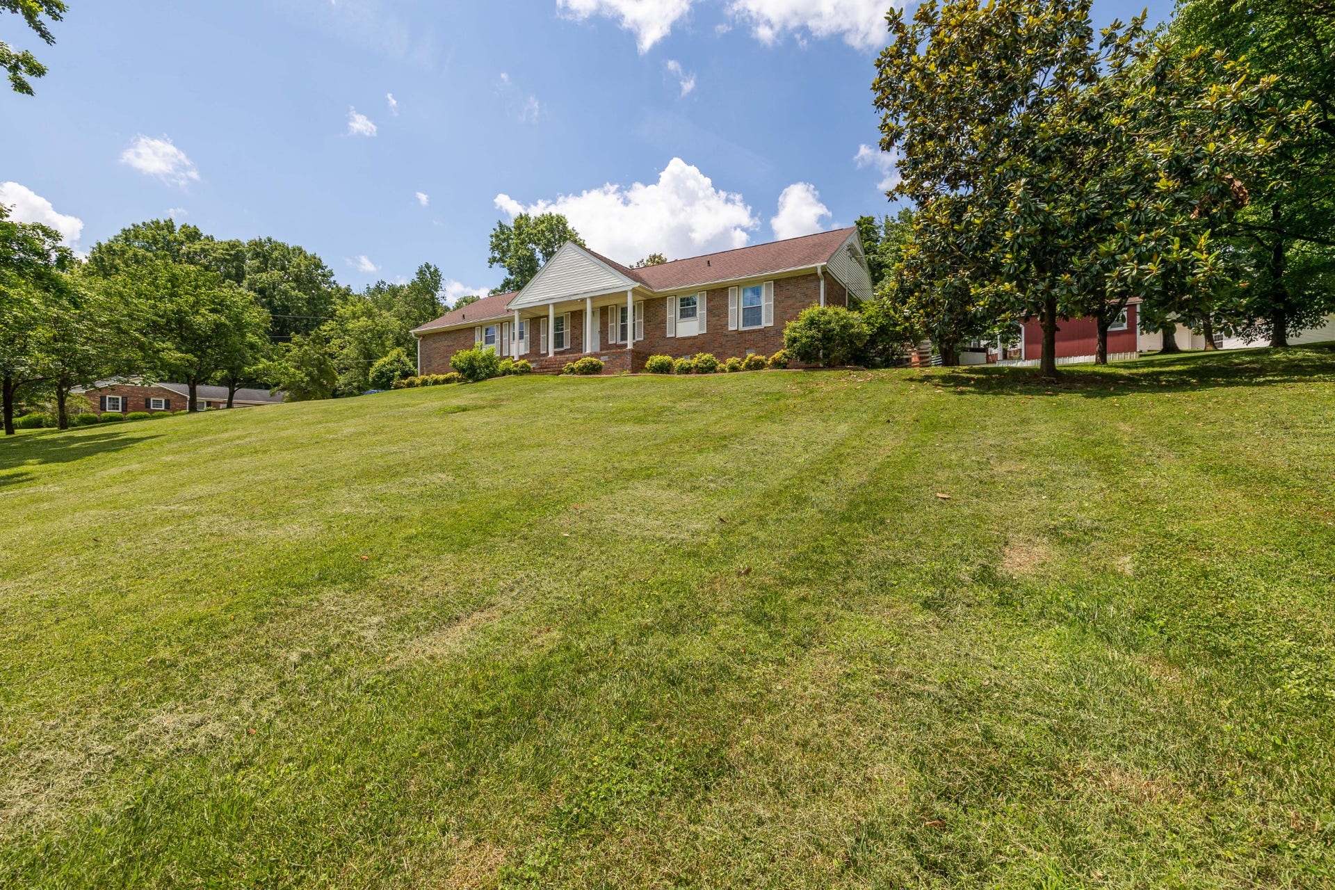 1301 White Dr, Lewisburg, TN 37091 1301 White Dr, Lewisburg, TN 37091