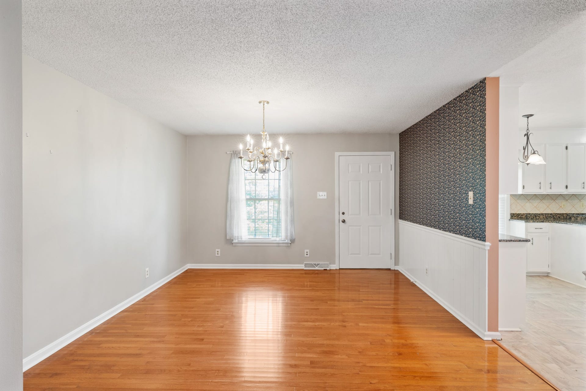 1301 White Dr, Lewisburg, TN 37091 1301 White Dr, Lewisburg, TN 37091