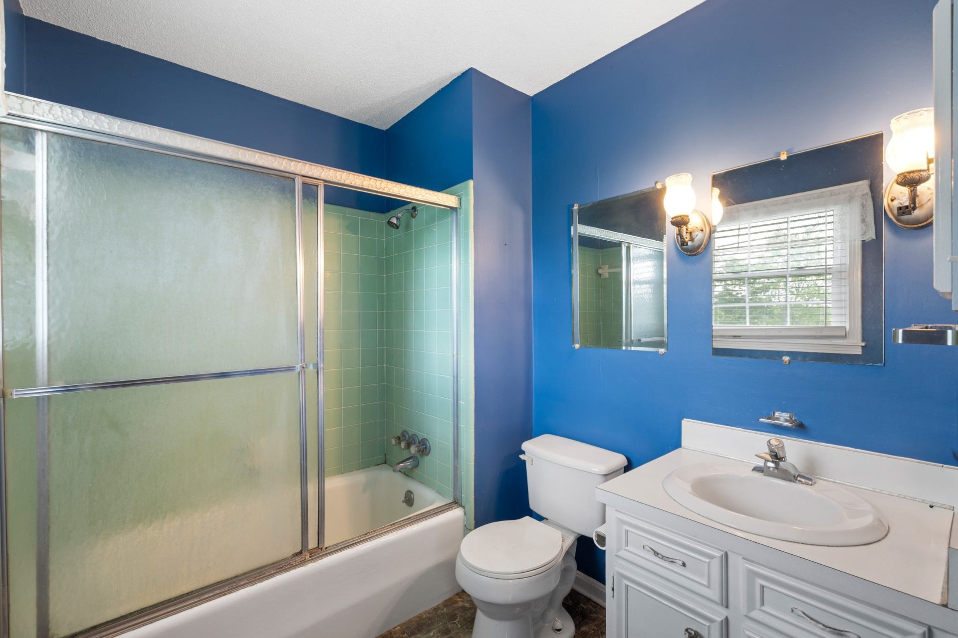 1301 White Dr, Lewisburg, TN 37091 1301 White Dr, Lewisburg, TN 37091