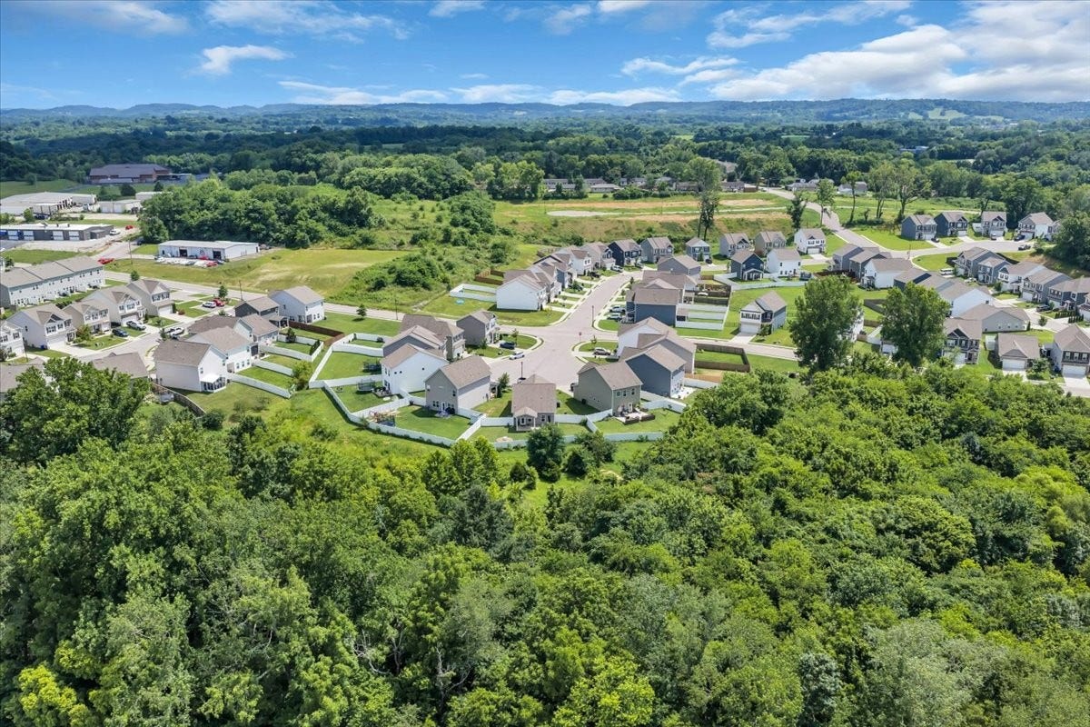 349 Geneva Ln, Columbia, TN 38401 349 Geneva Ln, Columbia, TN 38401