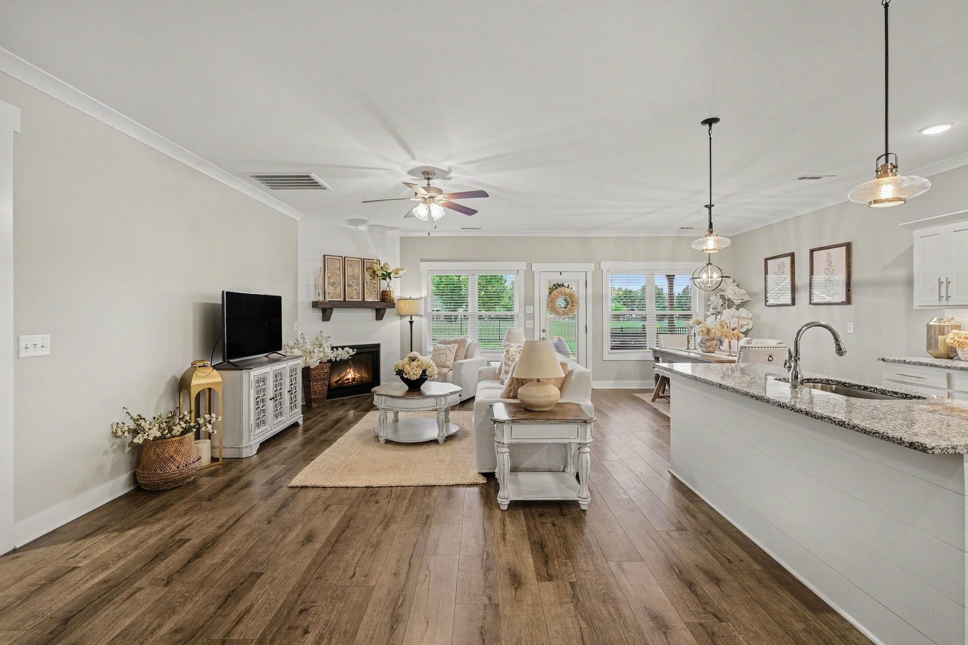 336 Rockcastle Dr, Murfreesboro, TN 37128 336 Rockcastle Dr, Murfreesboro, TN 37128