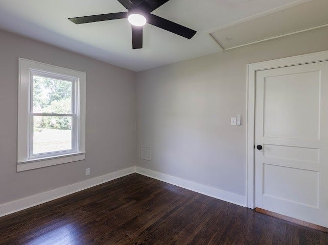 1716 Hillview Dr, Columbia, TN 38401 1716 Hillview Dr, Columbia, TN 38401