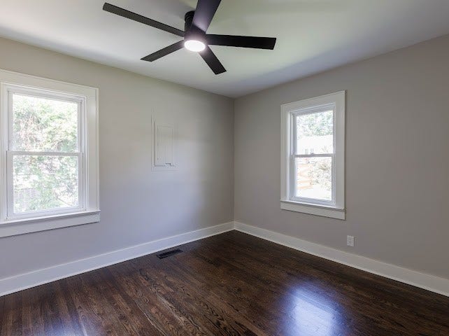 1716 Hillview Dr, Columbia, TN 38401 1716 Hillview Dr, Columbia, TN 38401
