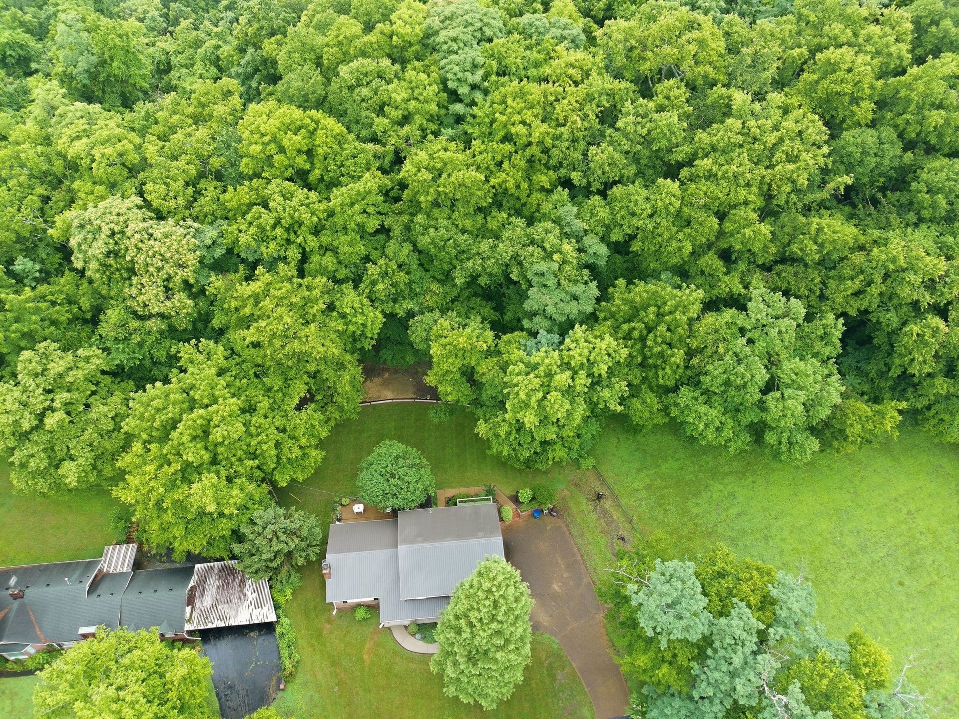 104 Fairview Drive, Mount Pleasant, TN 38474 104 Fairview Drive, Mount Pleasant, TN 38474