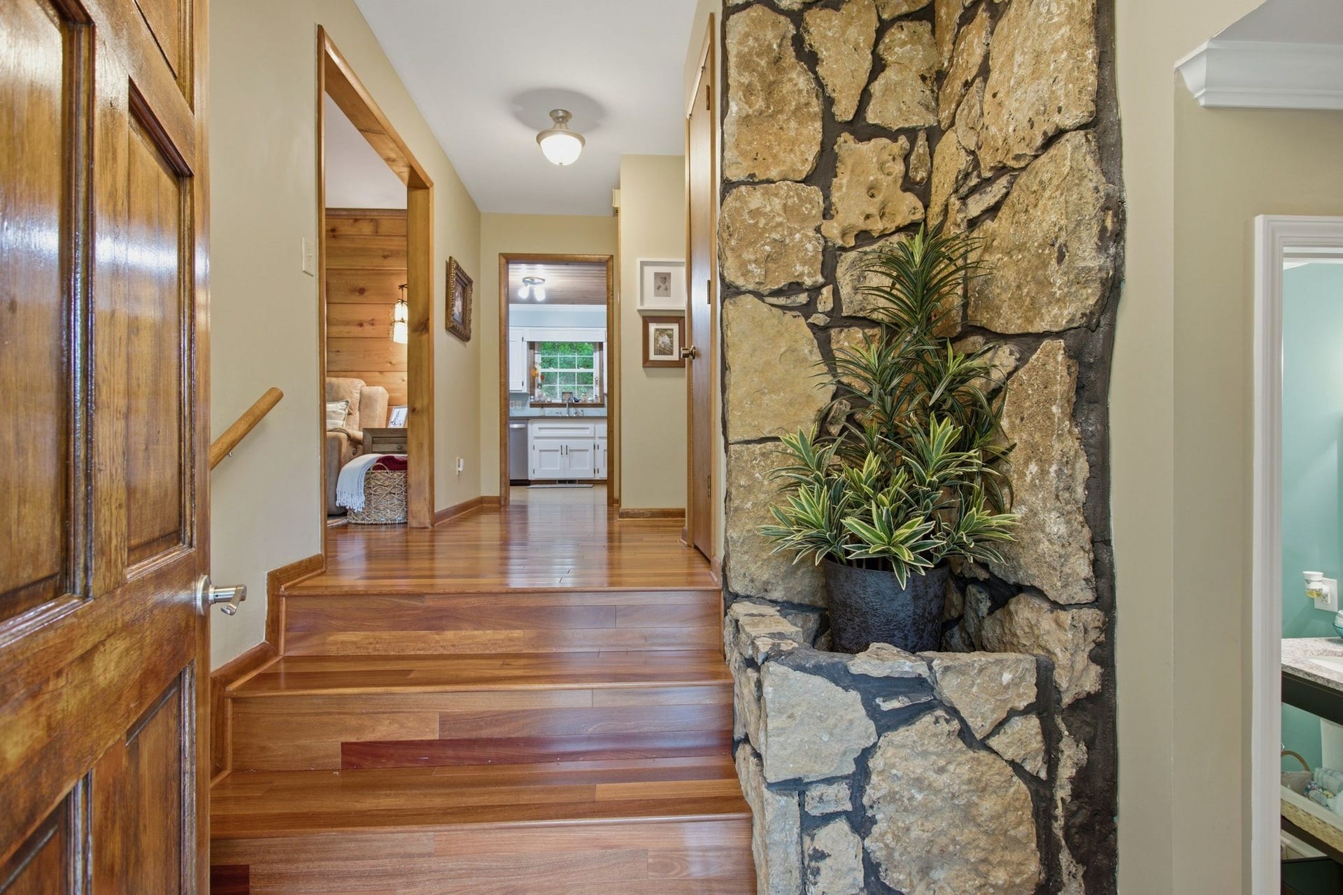 104 Fairview Drive, Mount Pleasant, TN 38474 104 Fairview Drive, Mount Pleasant, TN 38474