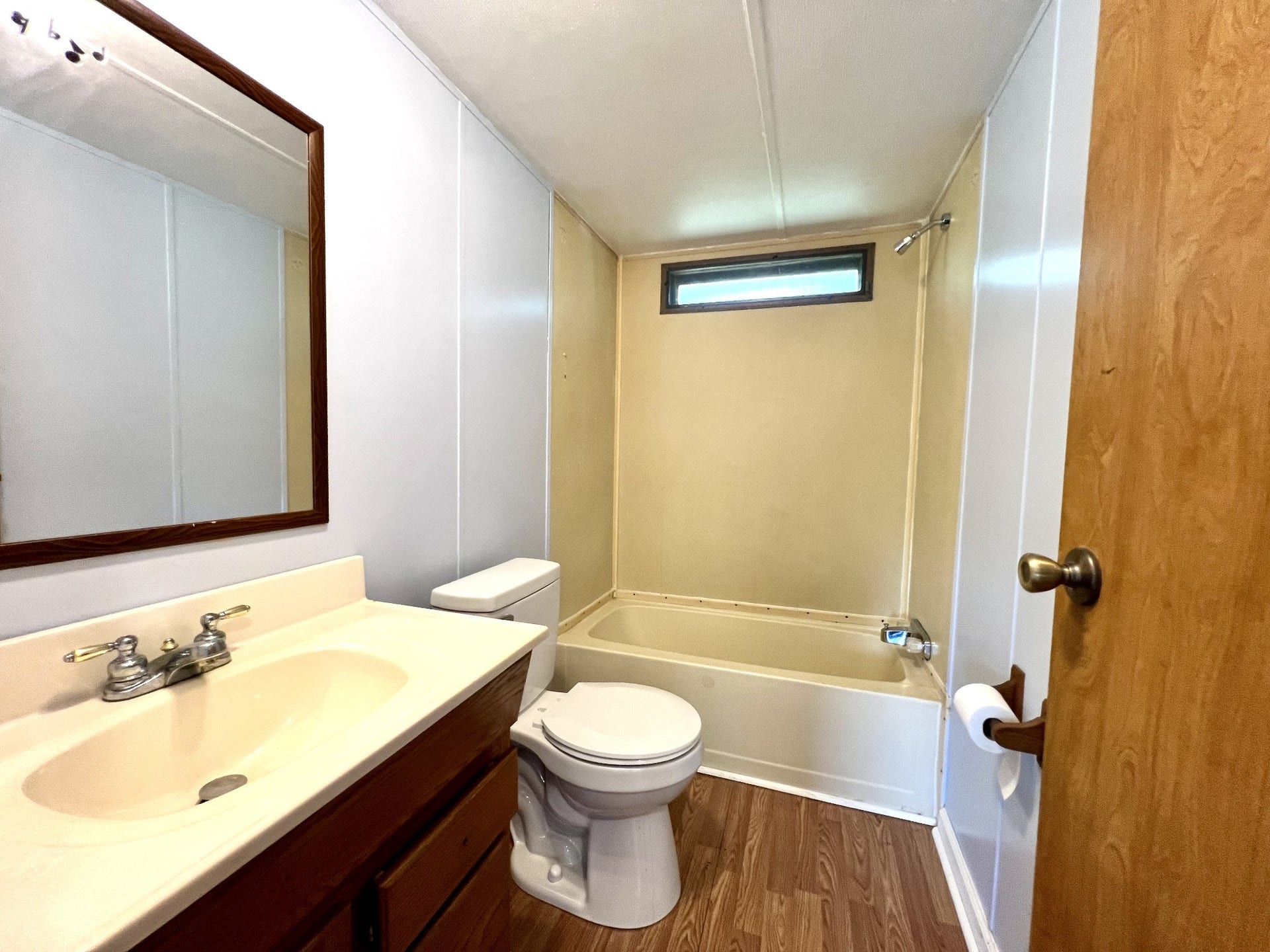 110 Hinkle Hill St E, Bell Buckle, TN 37020 110 Hinkle Hill St E, Bell Buckle, TN 37020