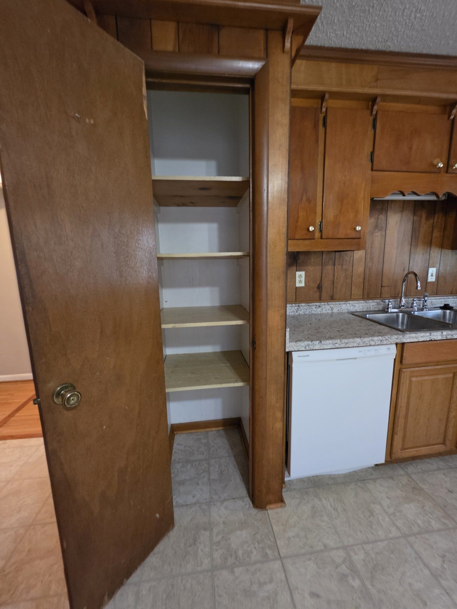 5386 Franklin Rd, Murfreesboro, TN 37128 Pantry in Kitchen