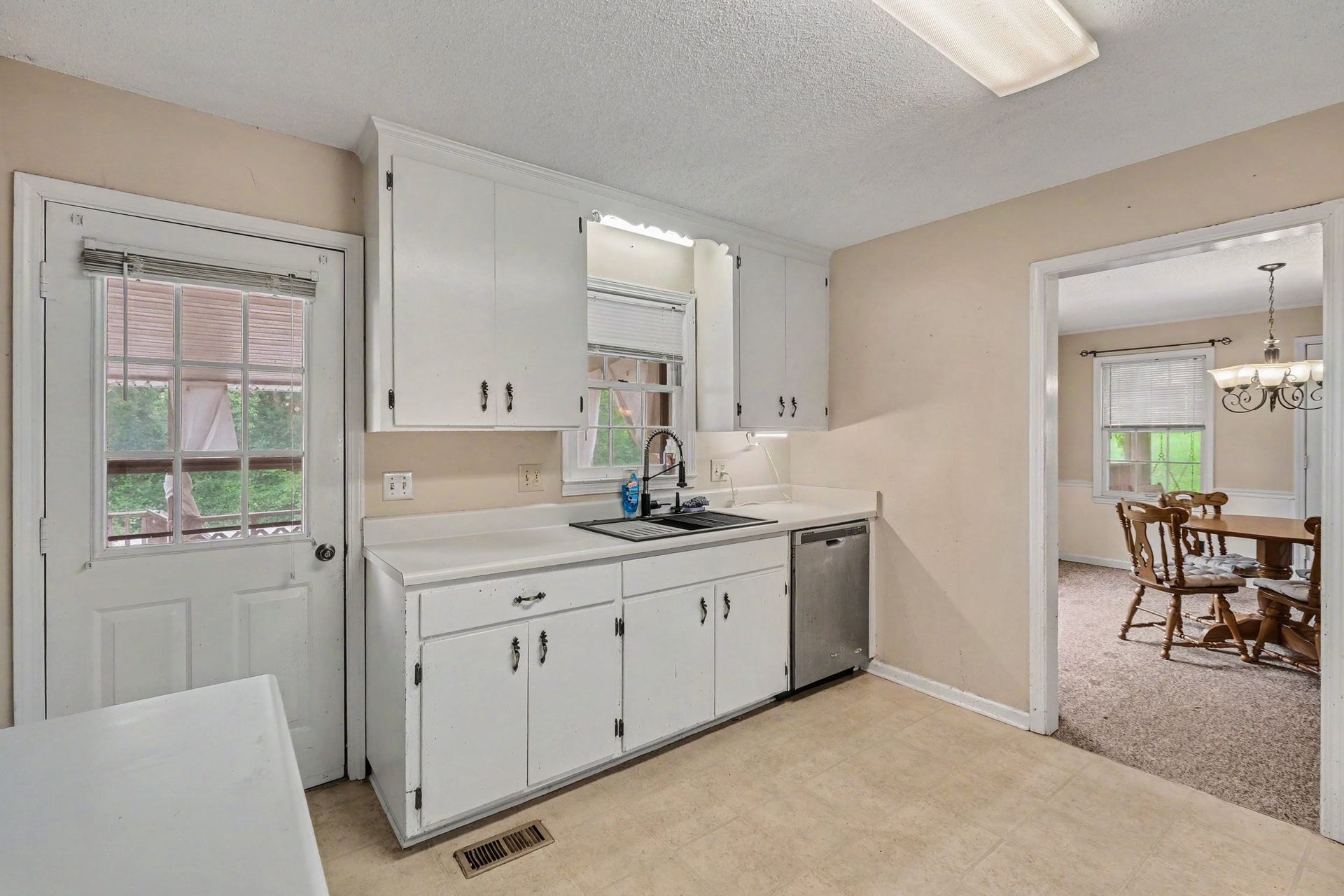 219 8th Ave S, Lewisburg, TN 37091