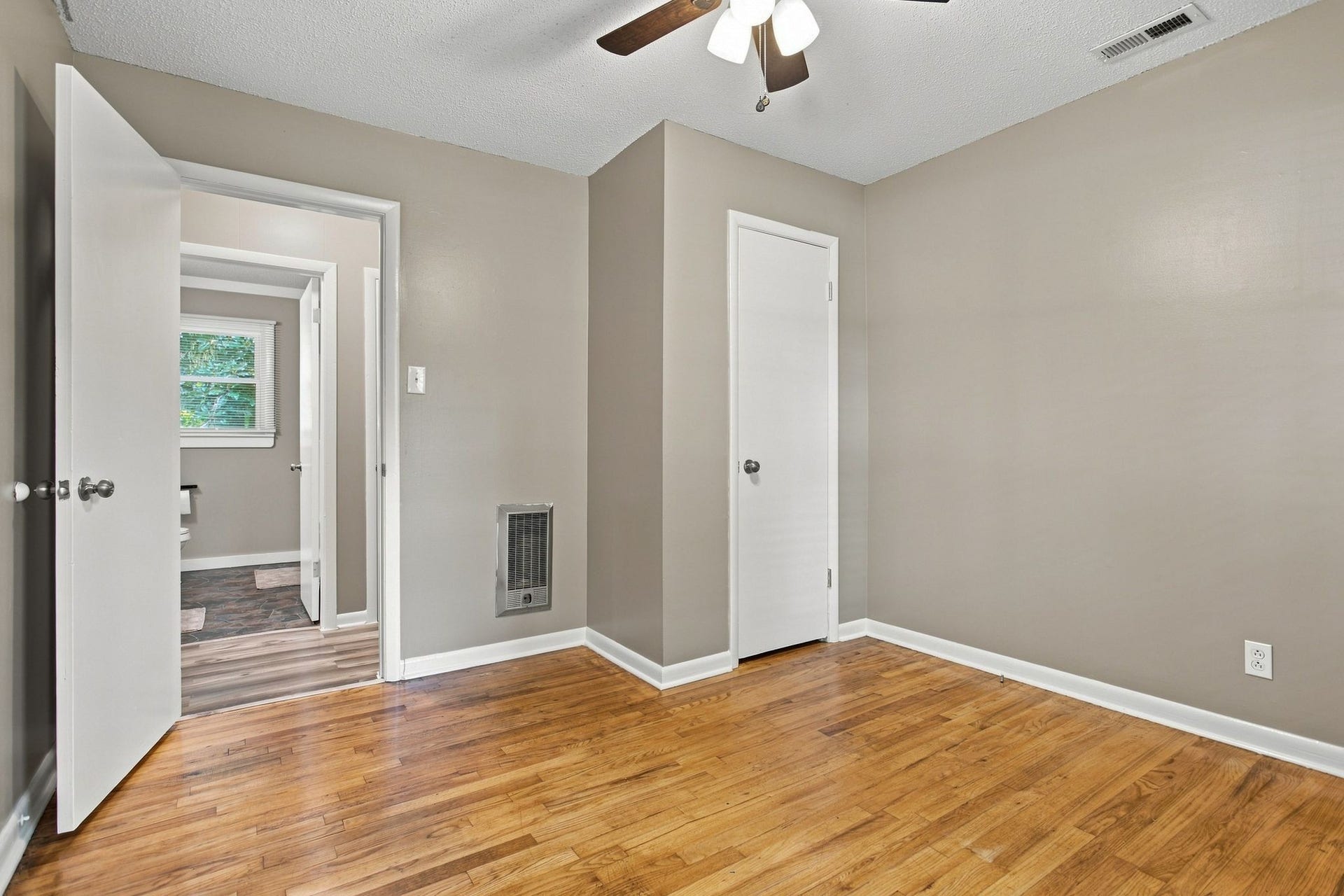 129 Napier Dr, Columbia, TN 38401 129 Napier Dr, Columbia, TN 38401