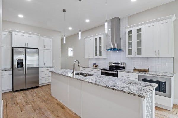 2409B 14th Ave N, Nashville, TN 37208 2409B 14th Ave N, Nashville, TN 37208