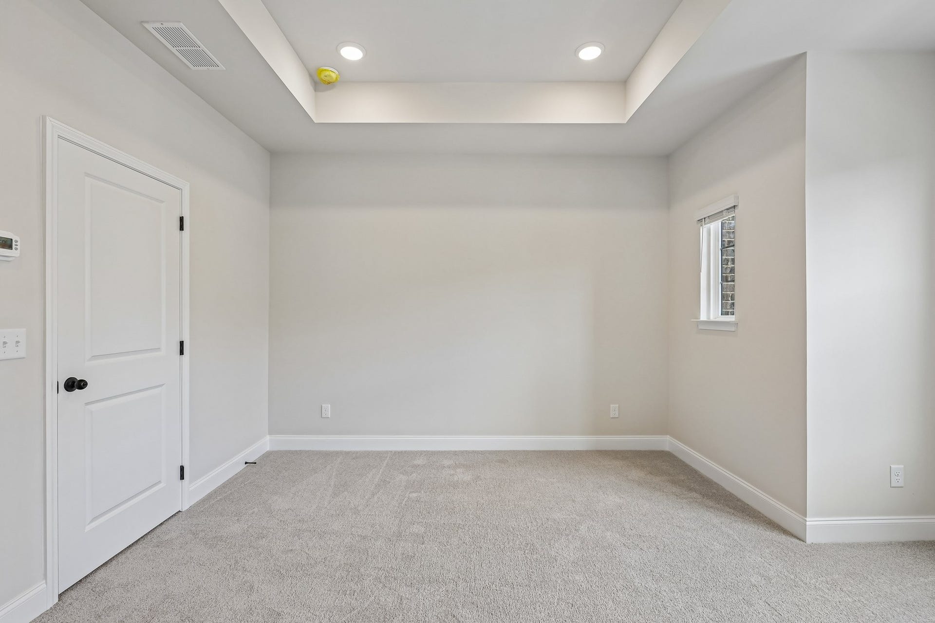 2718 Willowoak Trl, #2901, Murfreesboro, TN 37129 Spacious primary bedroom designed for comfort and relaxation, offering ample room for furnishings and a peaceful atmosphereperfect for creating your own private retreat.