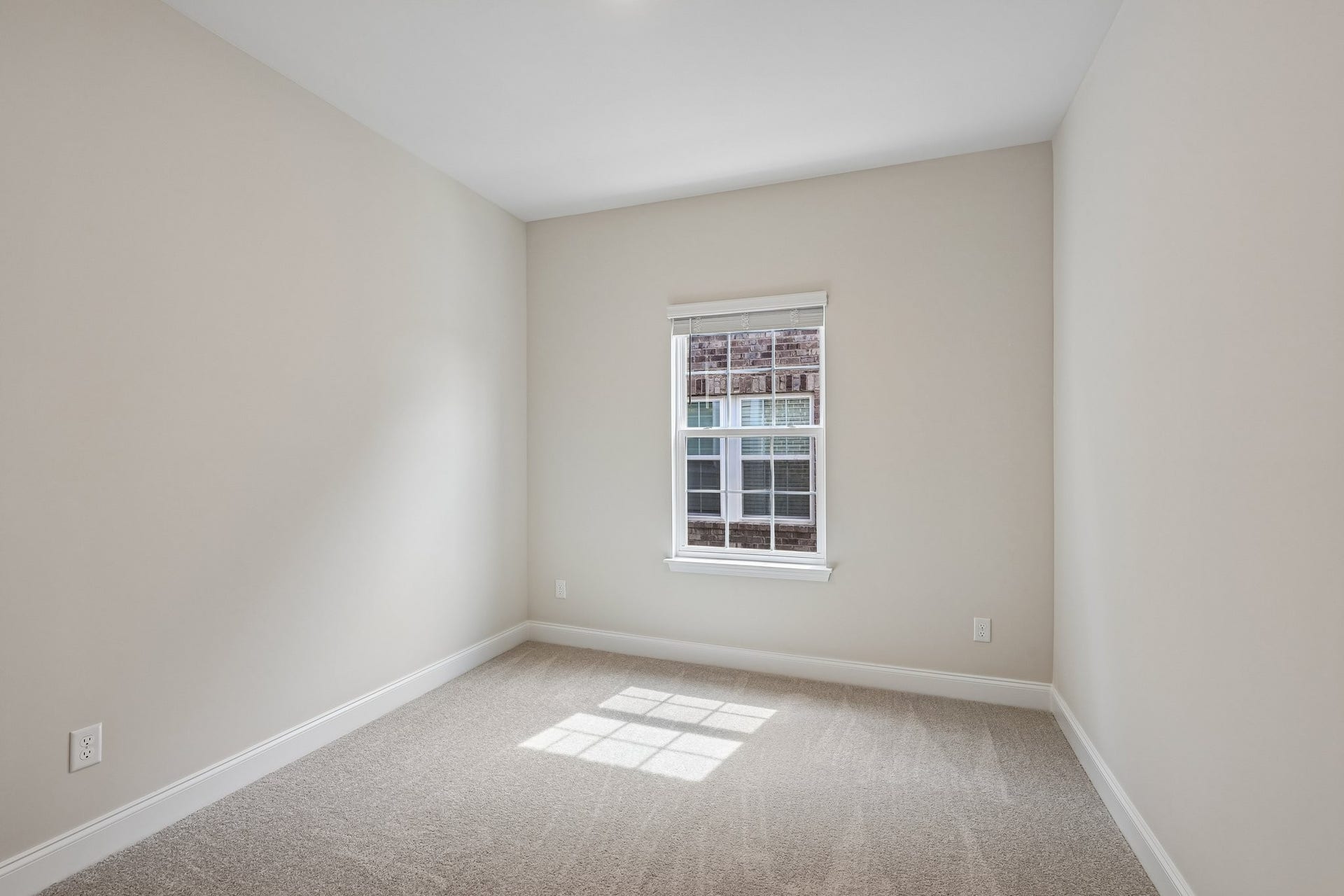2718 Willowoak Trl, #2901, Murfreesboro, TN 37129 Bedroom 2 is conveniently located on the upper level, offering a sense of privacy along with easy access to a shared bathroomideal for guests or family members.