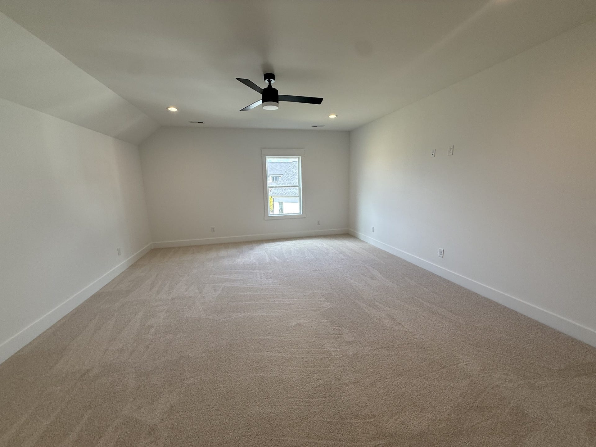 5732 Eaglemont Dr, Murfreesboro, TN 37129 5732 Eaglemont Dr, Murfreesboro, TN 37129