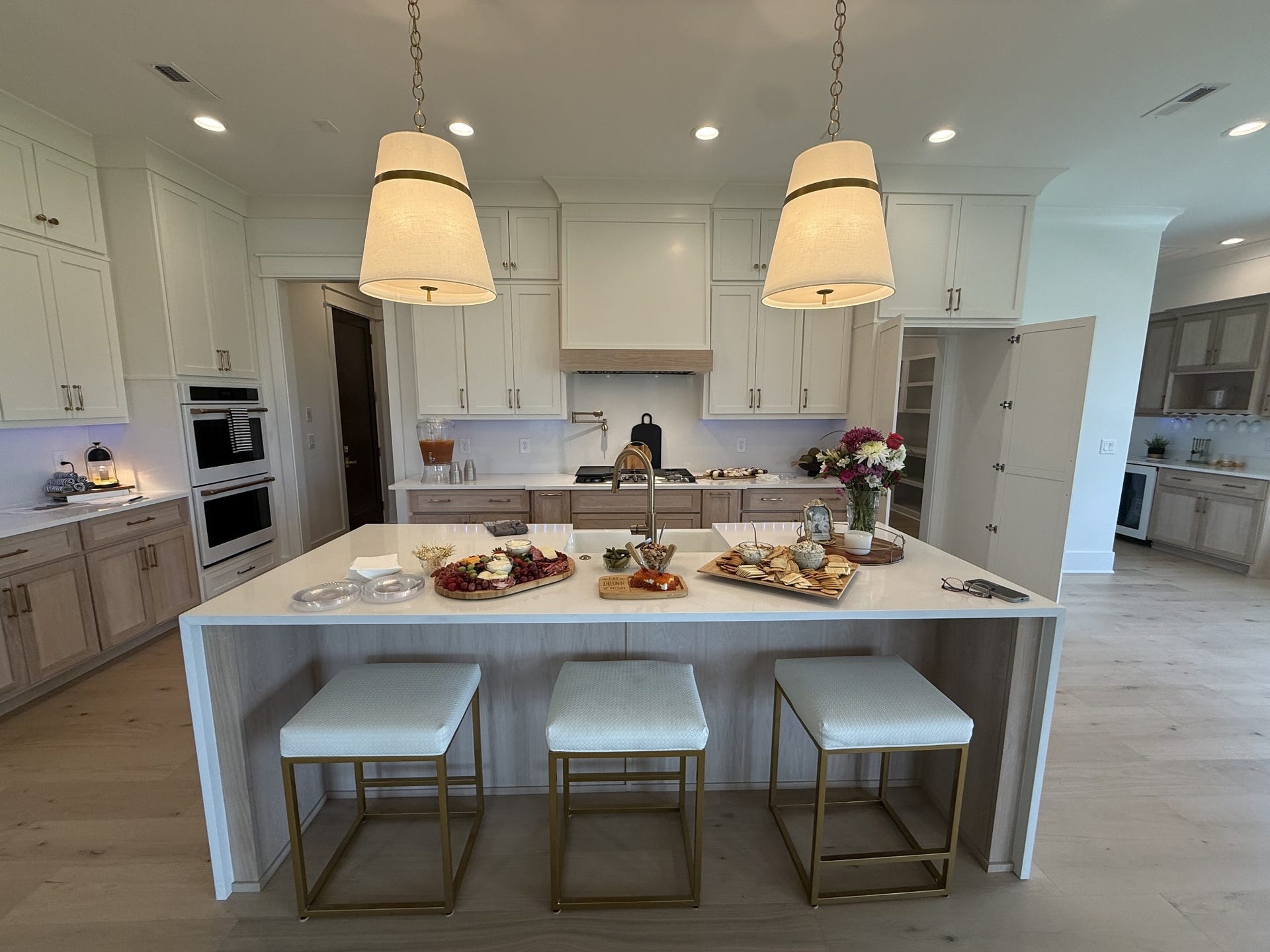 5732 Eaglemont Dr, Murfreesboro, TN 37129 5732 Eaglemont Dr, Murfreesboro, TN 37129
