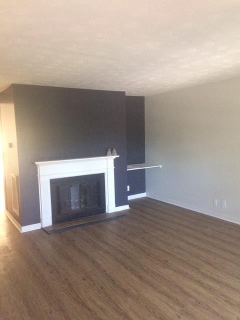 3208 Agatha Ct, Antioch, TN 37013 Woodburning fireplace